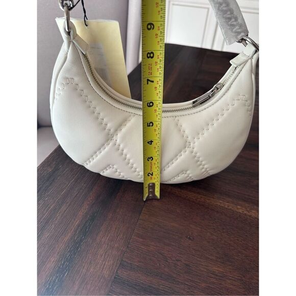 Beautiful authentic Marc Jacobs quilted curve bag in cotton - Picture 12 of 16